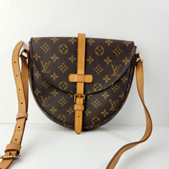 Louis Vuitton Handbags - Authentic Louis Vuitton Chantilly MM #3531M